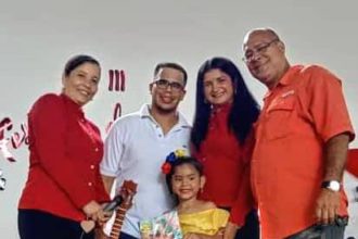 Caripe pinceladas tricolor