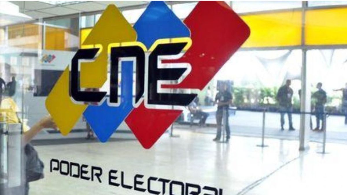 CNE aclara cuándo deberán cerrar las mesas de votación