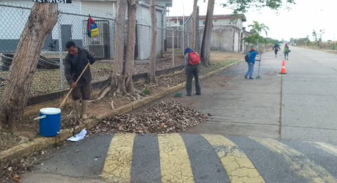 Cuadrillas de la Alcaldía de Maturín acuden al sector La Caracola en Las Cocuizas