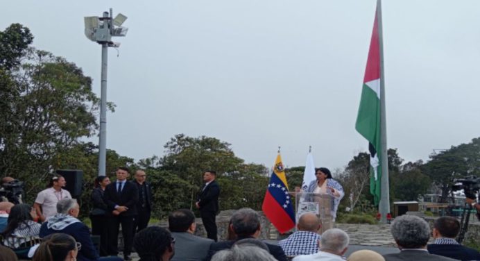 Delcy Rodríguez afirma que EE. UU. se desesperarse ante elecciones en Venezuela