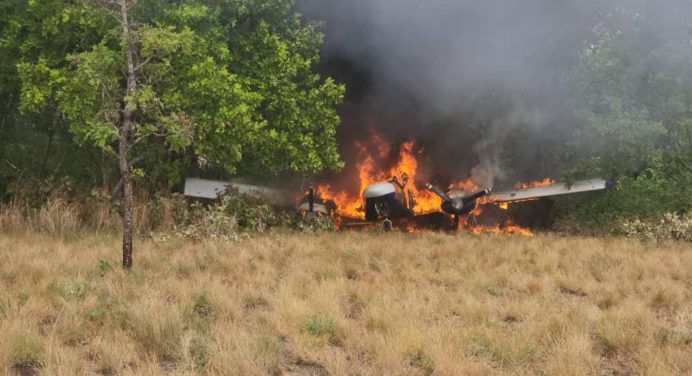 Efectivos de la FANB inutilizan dos aeronaves ilegales