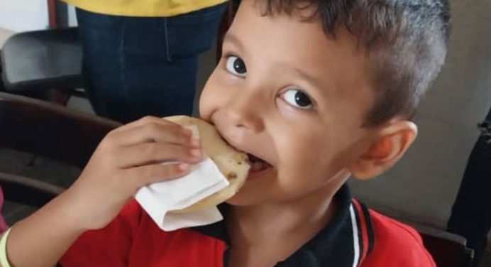 Esto cuesta el desayuno tradicional: Arepa, mantequilla, queso y la ñapa, el café