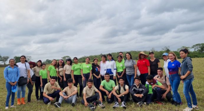 Estudiantes de Monagas Exploran el Volcán Yagrumito en una Aventura Educativa