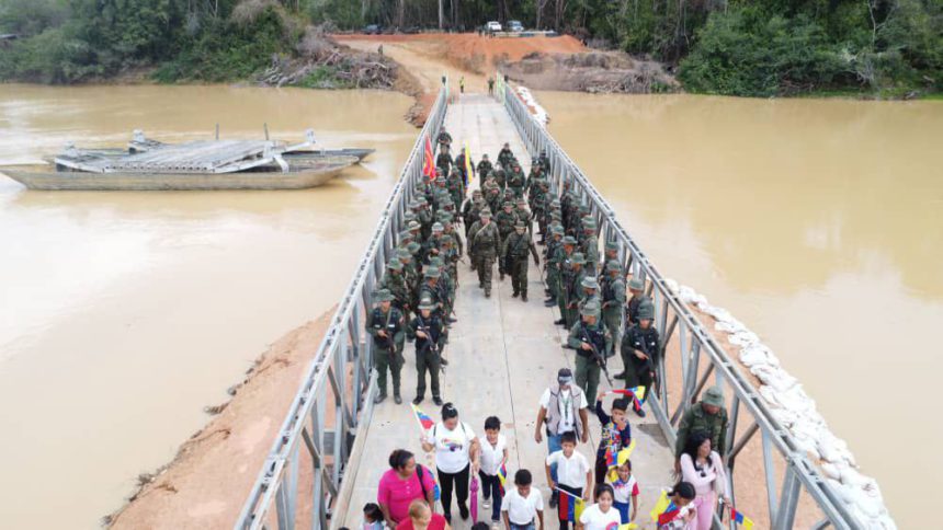 FANB culmina puente sobre el río Cuyuní