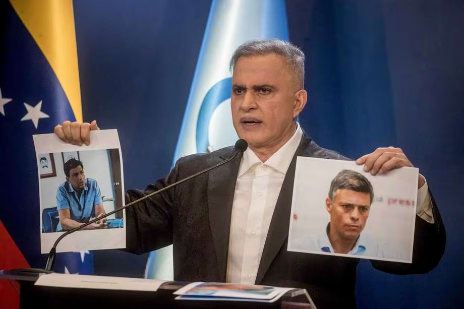 Fiscalía solicita nueva orden de aprehensión contra Leopoldo López y Julio Borges