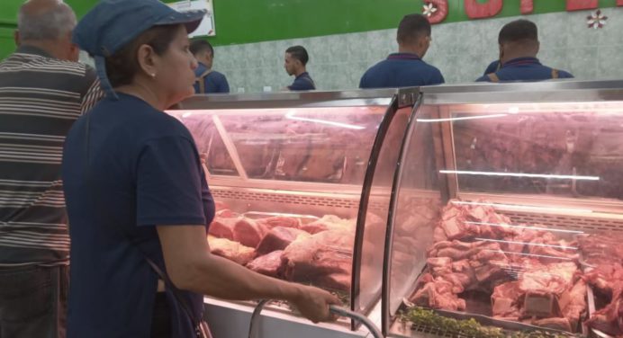 Hacer una parrilla es un lujo por los altos precios de la carne