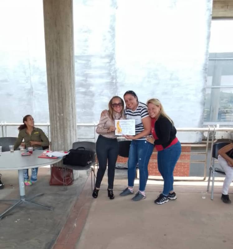 imculmat reconocio la labor incansable de 41 operadores culturales laverdaddemonagas.com entrega certifcado3