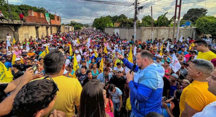 José Brito propone el reencuentro de la familia venezolana en su visita al estado Aragua