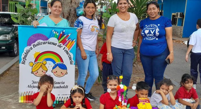 Liceo Zambrano y escuela Humboldt conmemoraron a la Cruz de Mayo