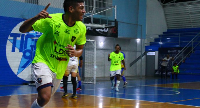 Monagas Futsal Club golea a Marineros en el inicio del Cuadrangular Final B