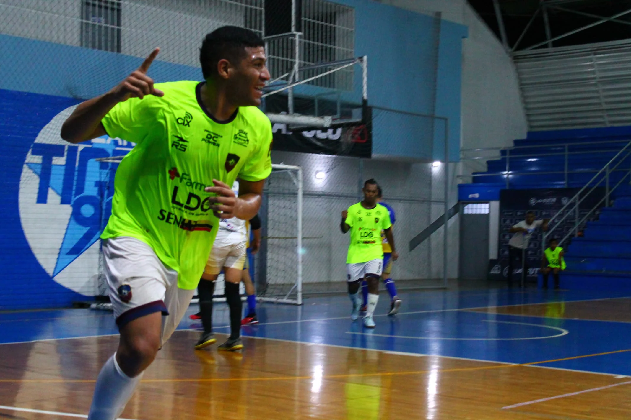 Monagas Futsal Club golea a Marineros