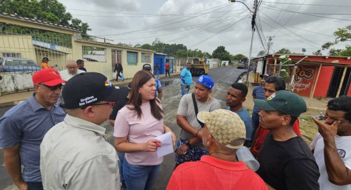 Plan de asfaltado llegó a comunidades del municipio Maturín