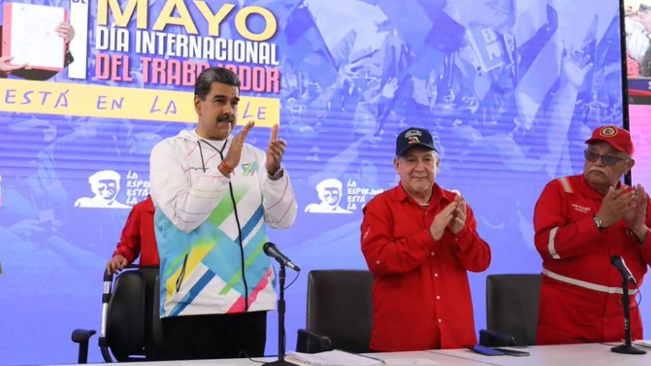 Presidente Maduro anuncia la entrega de 40 mil créditos a jóvenes emprendedores