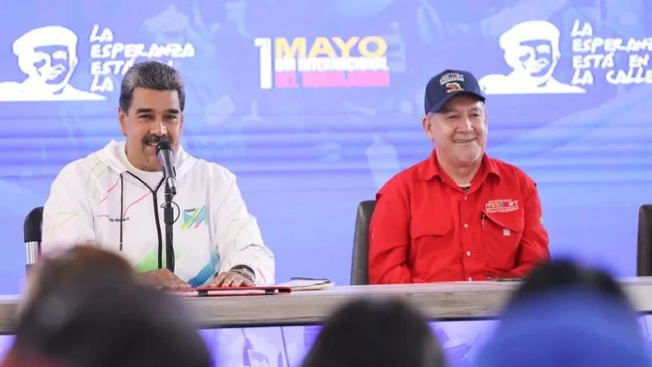 Presidente Maduro firma reforma de Ley de Vivienda con beneficios para la clase obrera