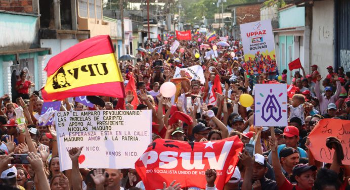 Pueblo de Caripito marchó en respaldo al presidente Nicolás Maduro