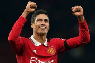 Raphaël Varane se despide del Manchester