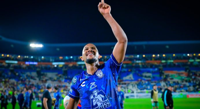 Salomón Rondón sigue siendo la bujía ofensiva del Pachuca