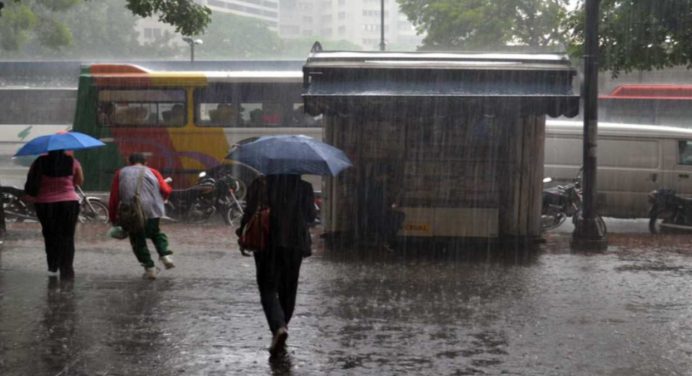 Segunda onda tropical llegará al país este miércoles