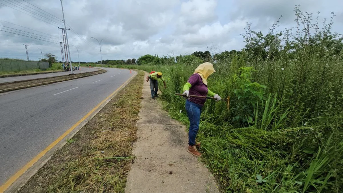 alcaldia de maturin limpia y deja bonita la via hacia la gran victoria laverdaddemonagas.com alcaldia 2
