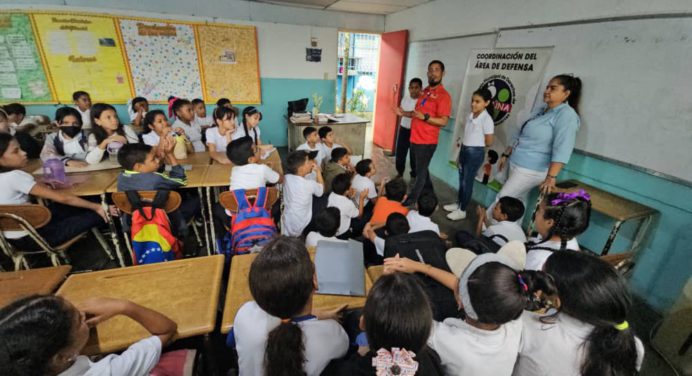 Alcaldía orienta a los estudiantes sobre derechos y deberes de los niños, niñas y adolescentes