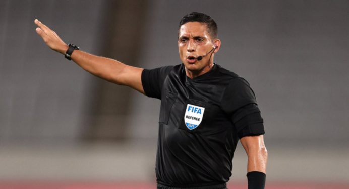 Arbitro criollo Jesús Valenzuela pitará el juego inaugural de la Copa América 2024