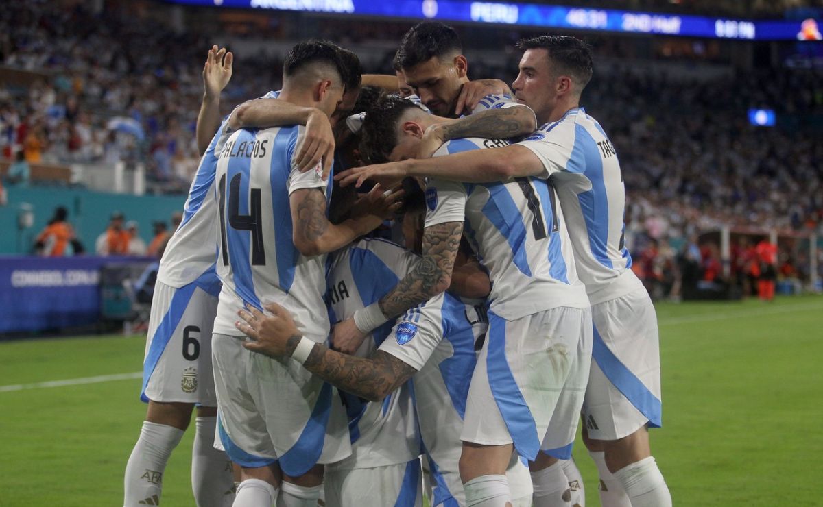 Argentina derrota a Perú