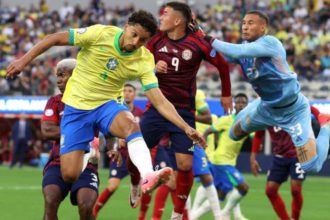 Brasil y Costa Rica empataron en su debut