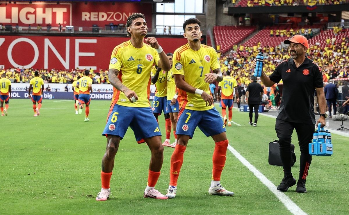 Colombia goleó a Costa Rica y avanzó a cuartos de final