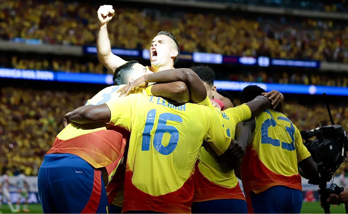 Colombia venció a Paraguay en su debut