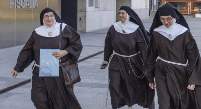 Excomulgan a monjas españolas que se separaron de la Iglesia católica