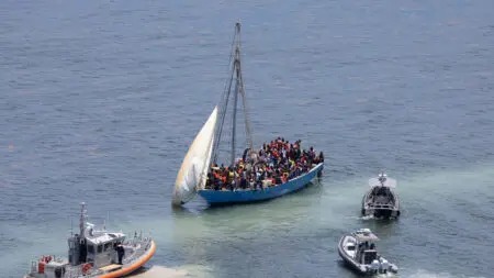 Éxodo haitiano: 118 migrantes llegan Los Cayos de Florida en un barco ...