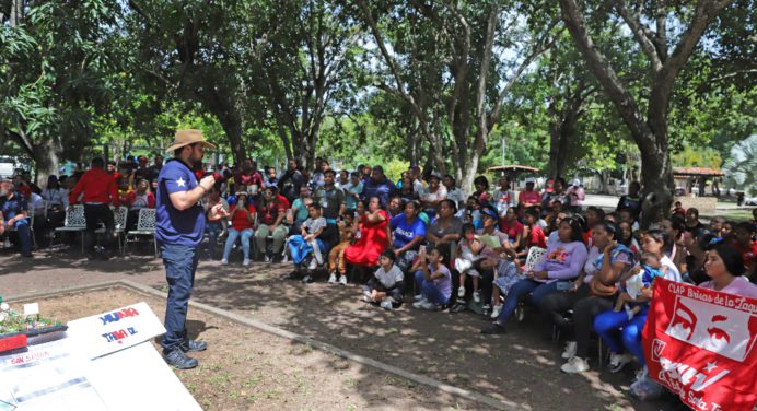 Gobernador Luna aprueba proyectos para obras en la comuna Batalla de Santa Inés