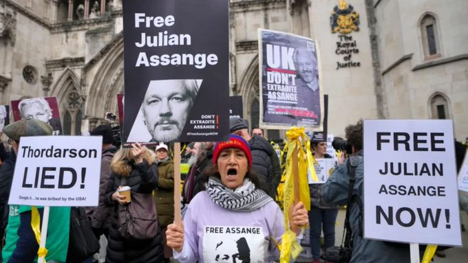 Canciller Gil: La liberación de Assange es un triunfo de la «presión popular»