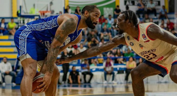 Marinos de Oriente sigue ganando y se mantiene líder de grupo