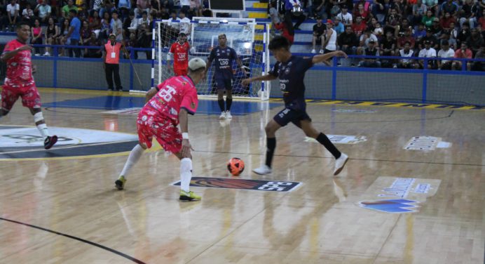 Monagas Futsal Club recibe hoy a Marineros en busca de mantener el invicto