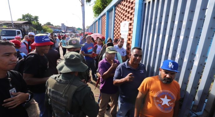 Monaguenses participan en el simulacro electoral de este #30jun