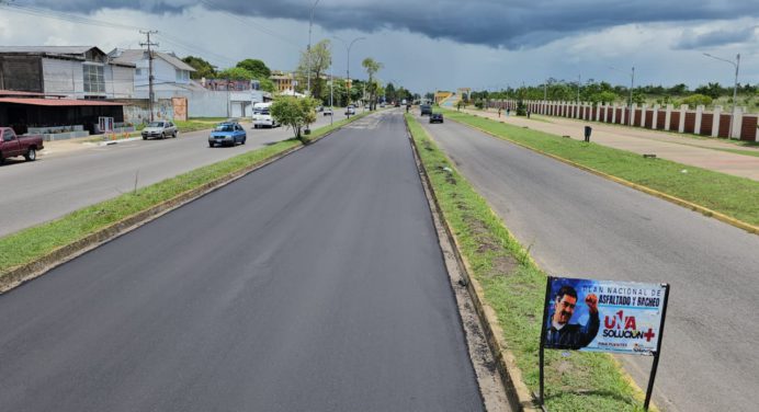 Plan nacional de asfaltado llegó a la avenida Rómulo Gallegos