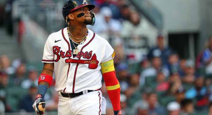 Ronald Acuña Jr. fue operado con éxito de su rodilla izquierda