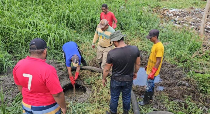 Solucionado desborde de aguas servidas en el sector 12 de octubre