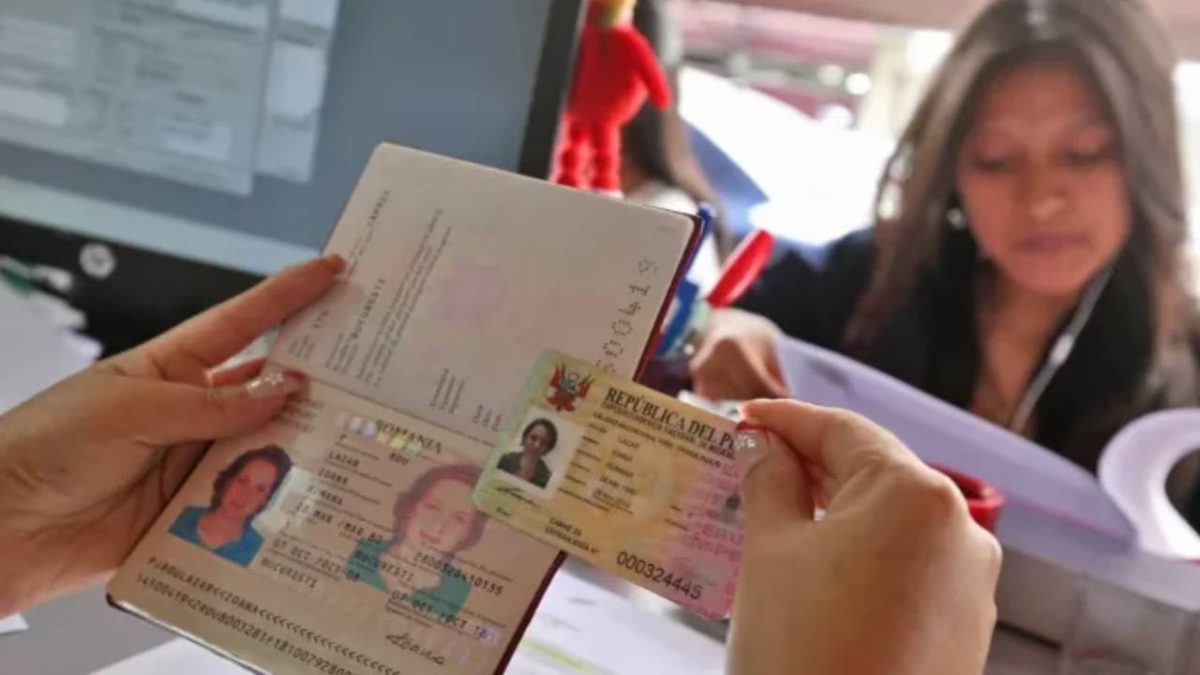 Starting this Tuesday, Venezuelans will require a visa and passport to enter Peru