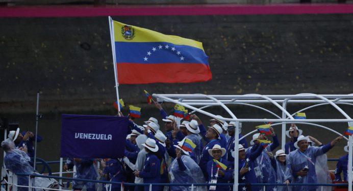 Así desfiló Venezuela en la inauguración de los Juegos Olímpicos «París 2024»