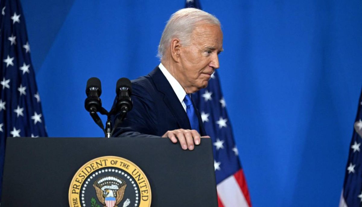 Biden insiste en seguir la campaña