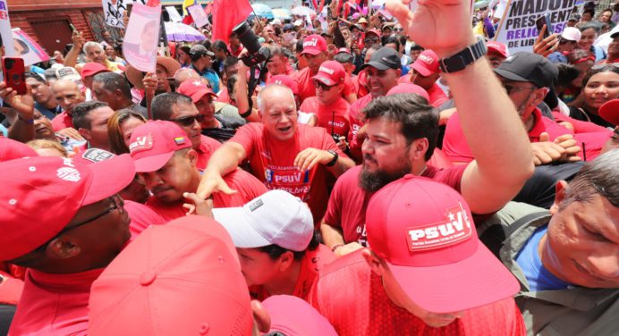 Diosdado Cabello: Votar por Nicolás es votar por Chávez