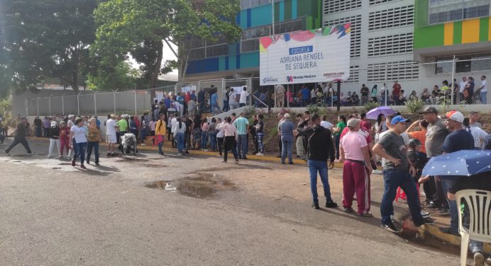 Centros de votación amanecieron repletos en Monagas