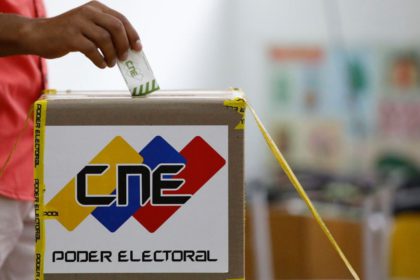 centros de votación en Colombia y España