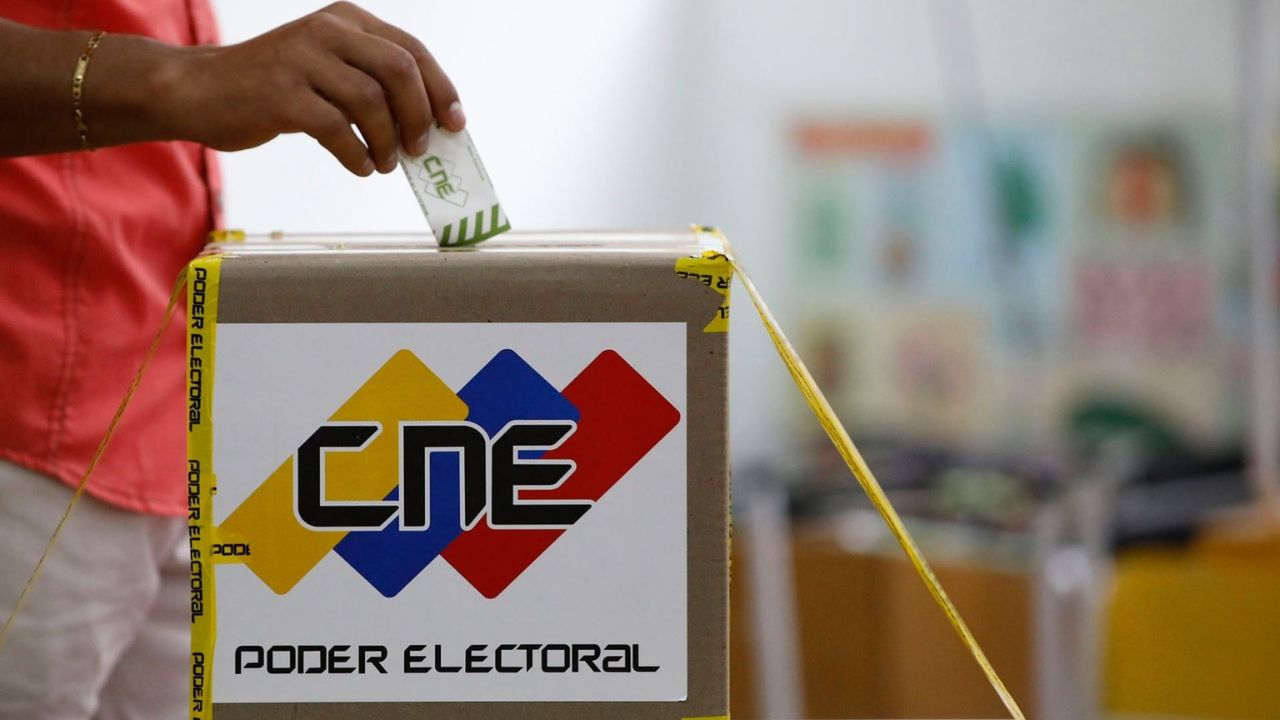 centros de votación en Colombia y España