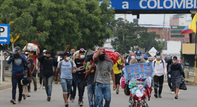 Colombia plantea visados laborales para migrantes venezolanos