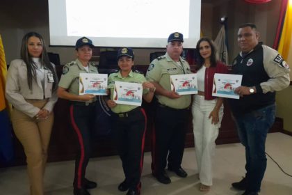 Efectivos de Polimaturín participan en taller de delitos electorales