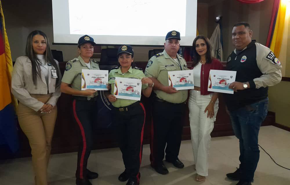 Efectivos de Polimaturín participan en taller de delitos electorales