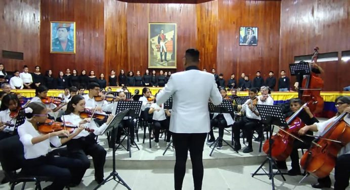 Escuela de música José Gabriel Núñez Romberg cierra periodo escolar con un gran concierto